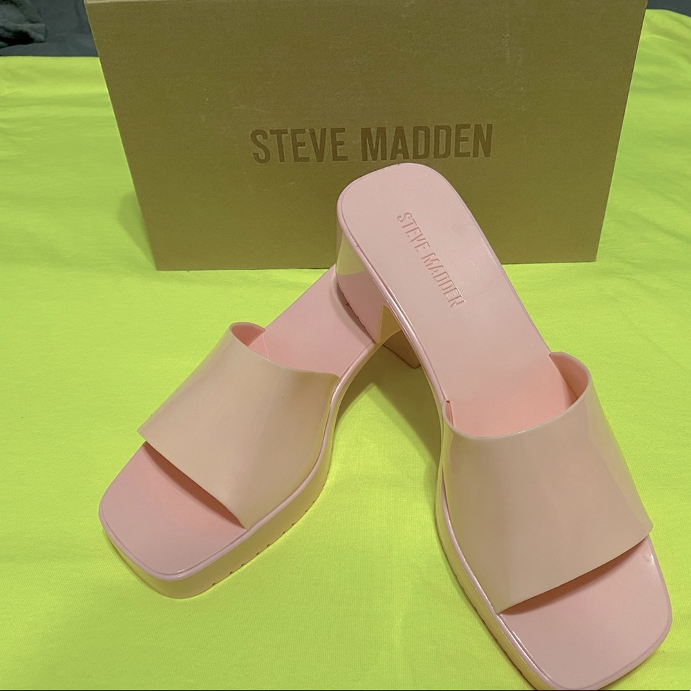 Steve Madden Barbie pink heels